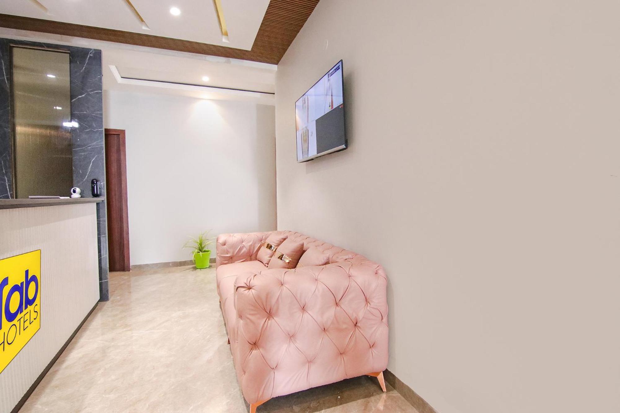 Fabhotel Prime Royal Court Ludhiana Buitenkant foto